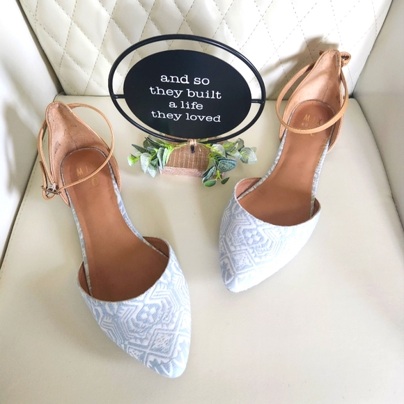 Mix No. 6 Shoes - Women's Mix No 6 Blue/White/Beige Sze 9.5 Sandal. GREAT CONDITION